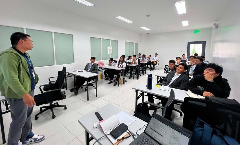 The Airport Is Our Classroom: Airbus A319/A320/A321 Type Rating Training Begins